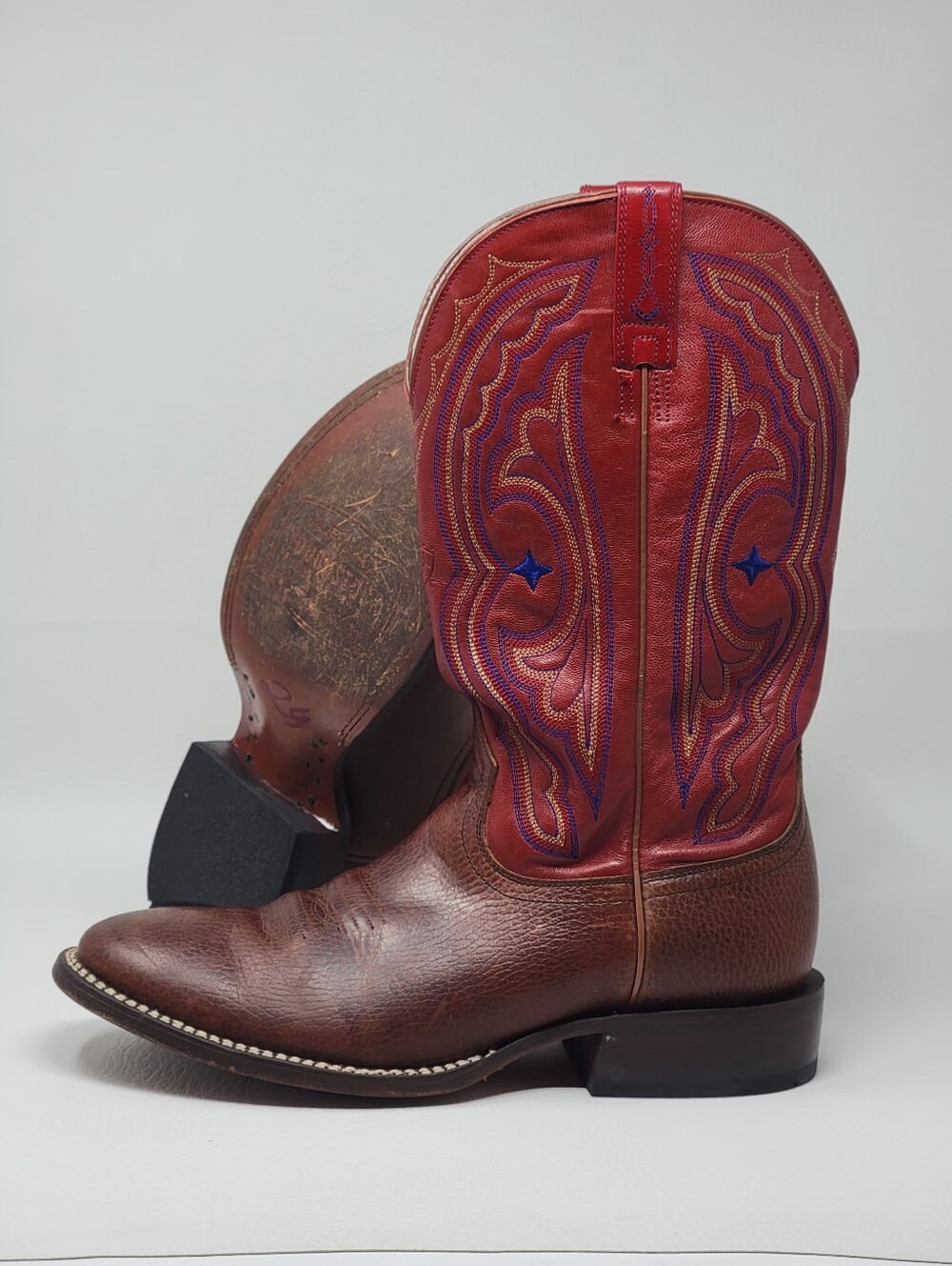 Ariat Red/Brown Leather Round Toe Cowboy Western Boots Women' Sz 8.5B Pre-owned